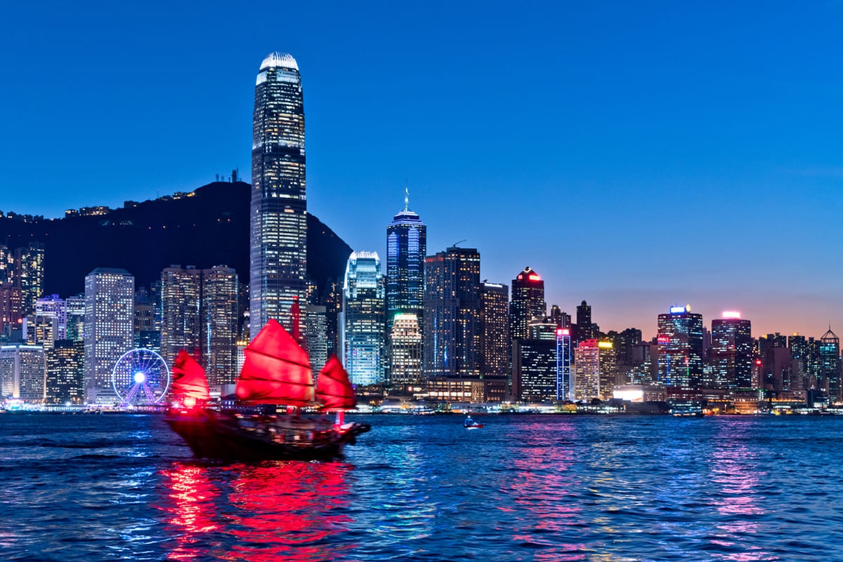Manila Mula sa Hong Kong